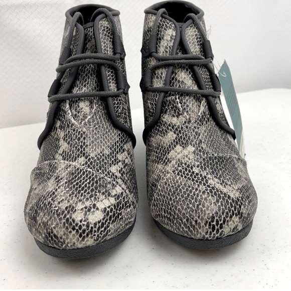 Toms Kala Snake Wedge Ankle Boots - Picture 3 of 8